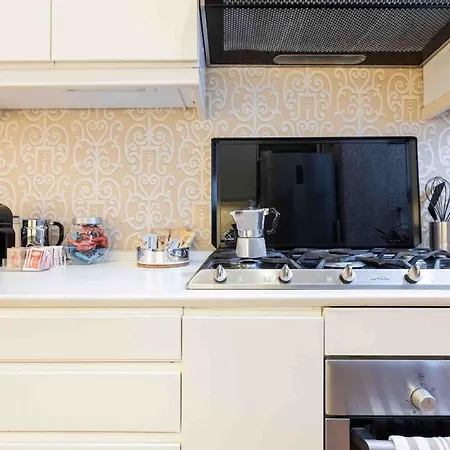 Appartamento 3bd Apt Near Colosseum *