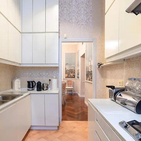 3bd Apt Near Colosseum Appartamento Roma